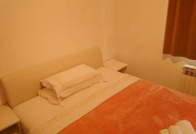 اتاق استاندارد یک نفره, Domus Damar