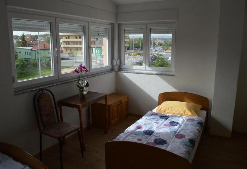 اتاق استاندارد چهار تخته, Pansion Modana Medjugorje