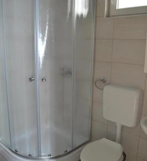 اتاق لوکس خانوادگی, Pansion Modana Medjugorje