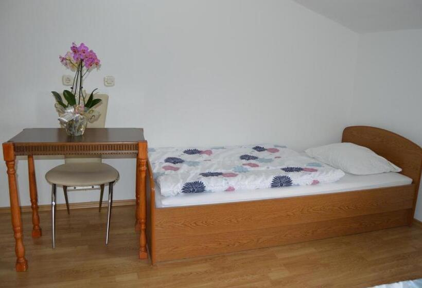 اتاق استاندارد یک نفره, Pansion Modana Medjugorje