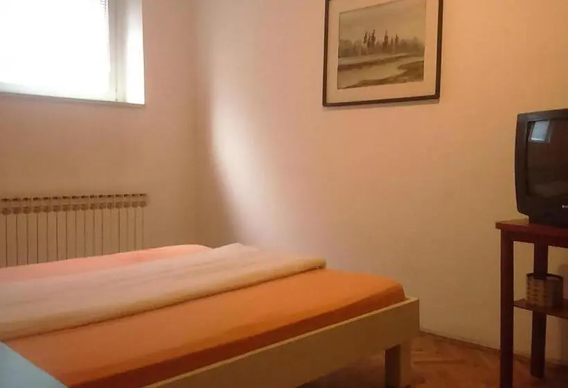 آپارتمان راحتی 1 خوابه, Hostel Balkan Han