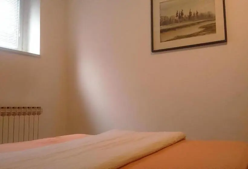 آپارتمان راحتی 1 خوابه, Hostel Balkan Han