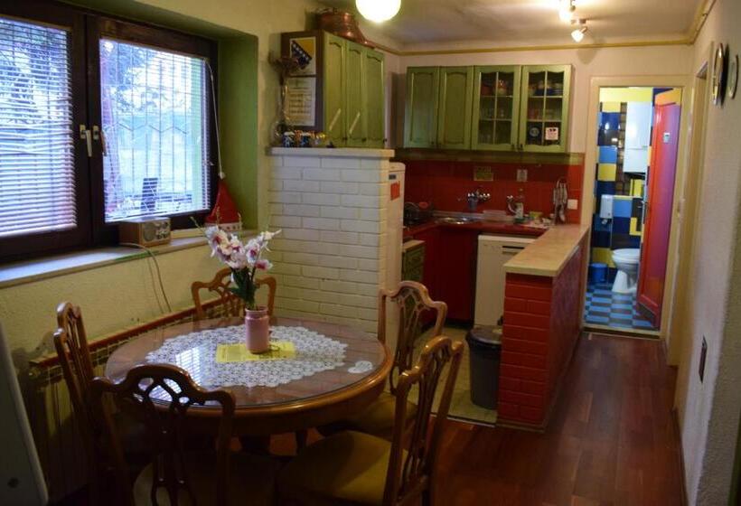 آپارتمان راحتی 1 خوابه, Hostel Balkan Han