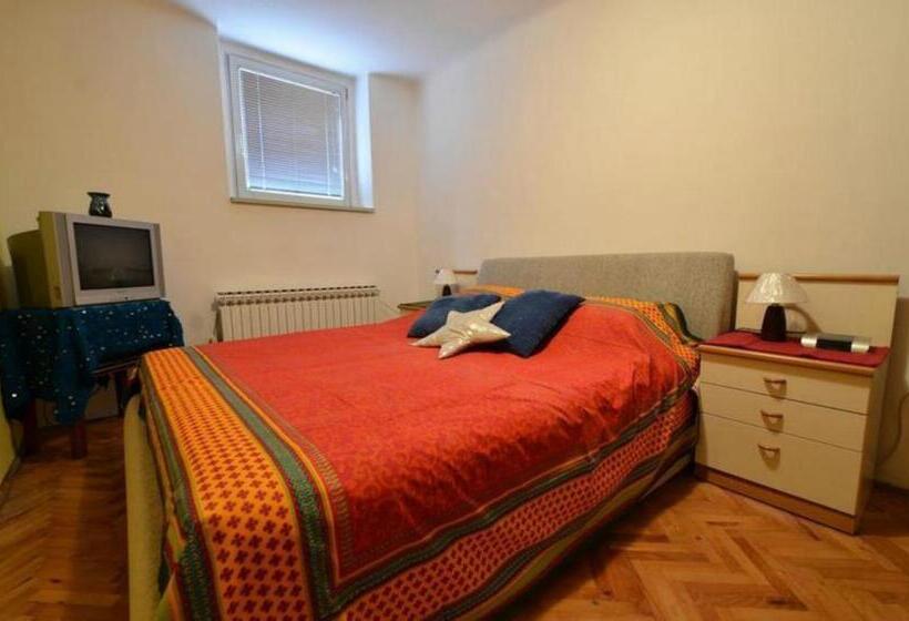 آپارتمان راحتی 1 خوابه, Hostel Balkan Han