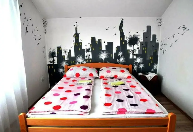اتاق استاندارد, Hostel Room