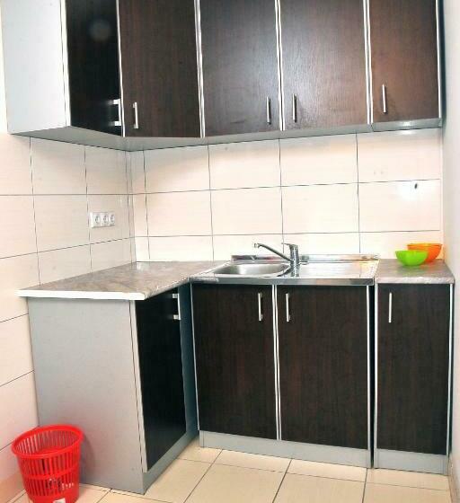 اتاق استاندارد, Hostel Room