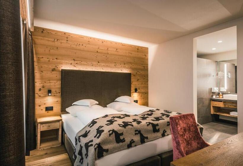 סוויטה, Dolasilla Mountain Panoramic Wellness