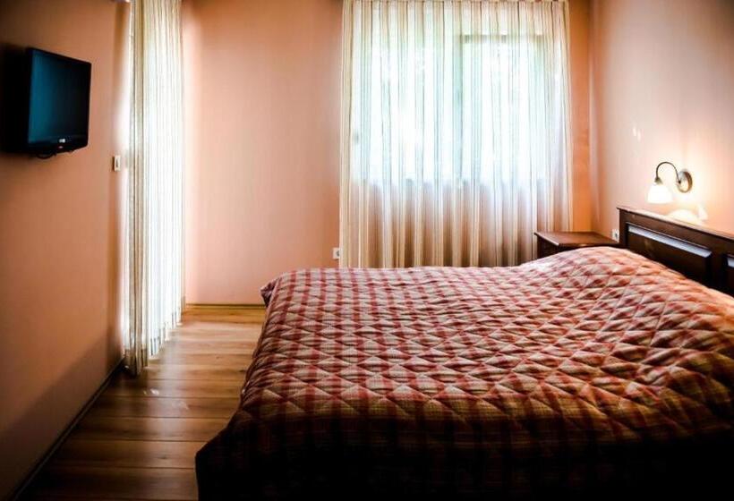 اتاق استاندارد با بالکن, Villa Monako 2000