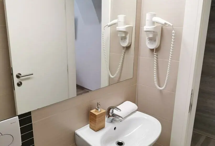 اتاق استاندارد سه نفره, Rooms Ambrožič