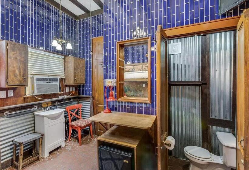 غرفة إقتصادية, Royal Barracks Guest House