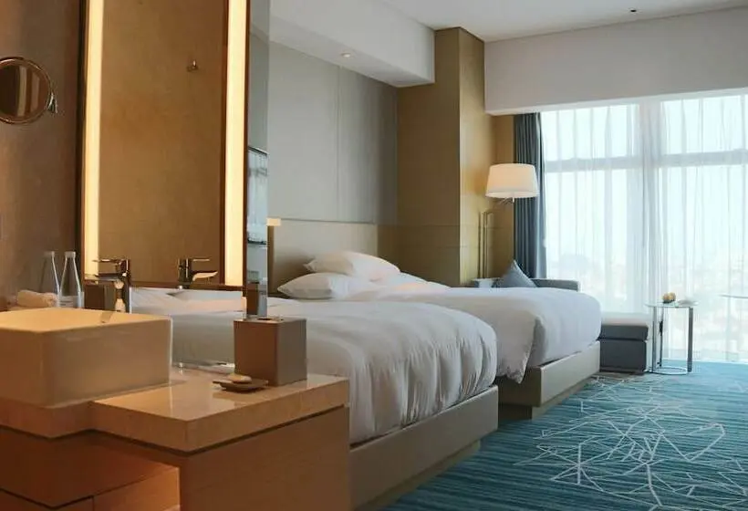 ２ダブルベッドのスタンダードルーム, Courtyard By Marriott Shunde Longjiang, Near Lecong