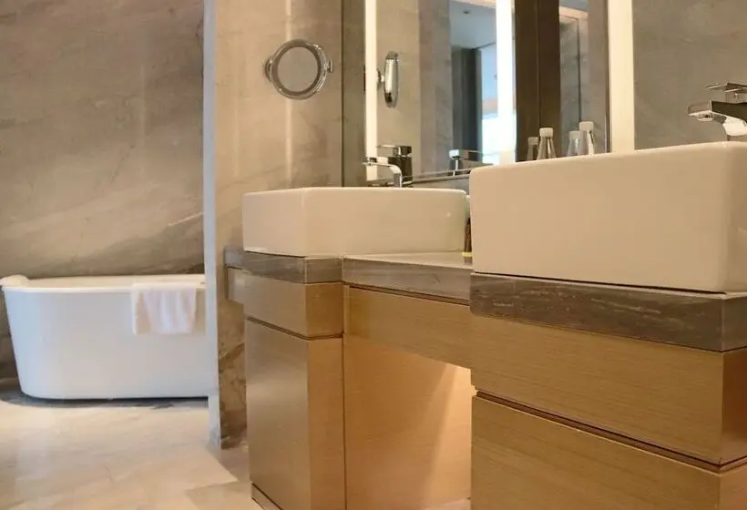 ２ダブルベッドのスタンダードルーム, Courtyard By Marriott Shunde Longjiang, Near Lecong