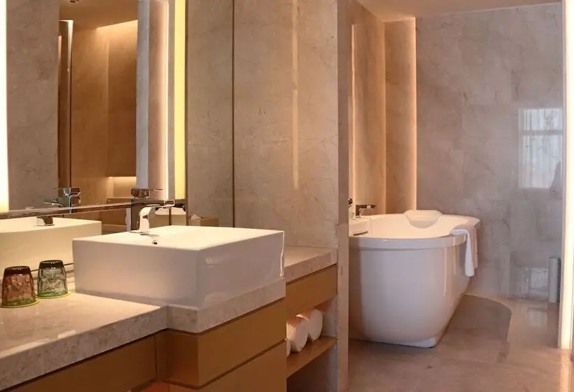 ２ダブルベッドのスタンダードルーム, Courtyard By Marriott Shunde Longjiang, Near Lecong