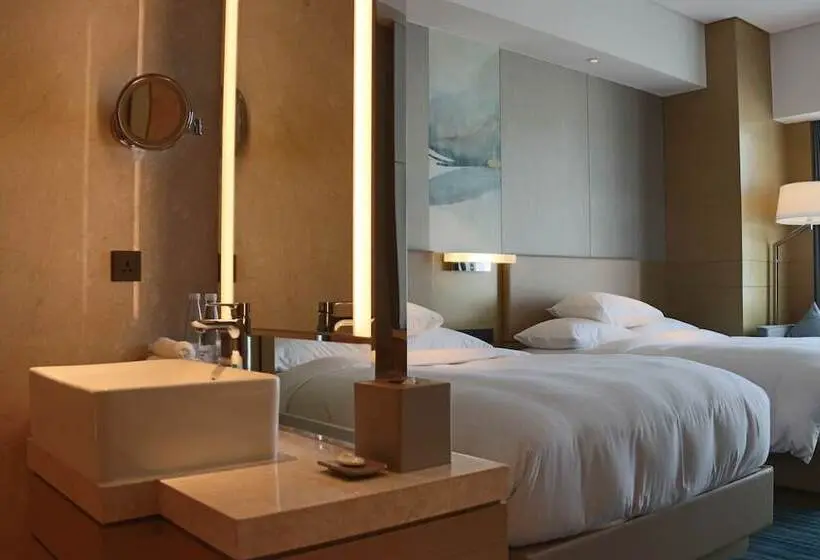 ２ダブルベッドのスタンダードルーム, Courtyard By Marriott Shunde Longjiang, Near Lecong