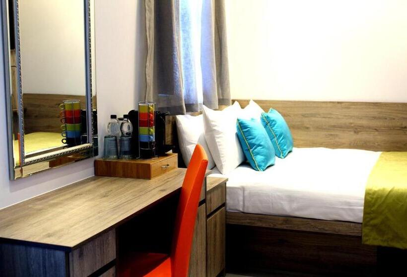 Standard Room, 1 Craven Hill Gardens