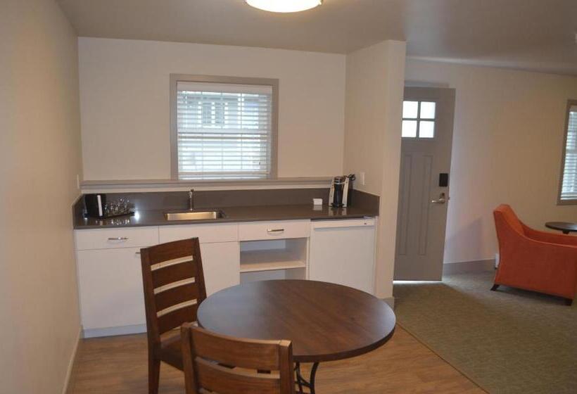 جناح إدارى, Basalt Mountain Inn