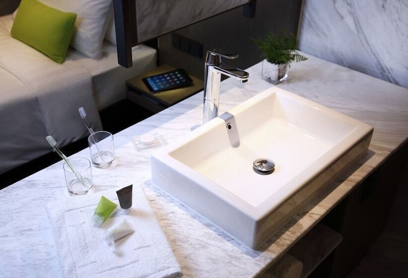 اتاق پرمیوم, Ease Tsuen Wan