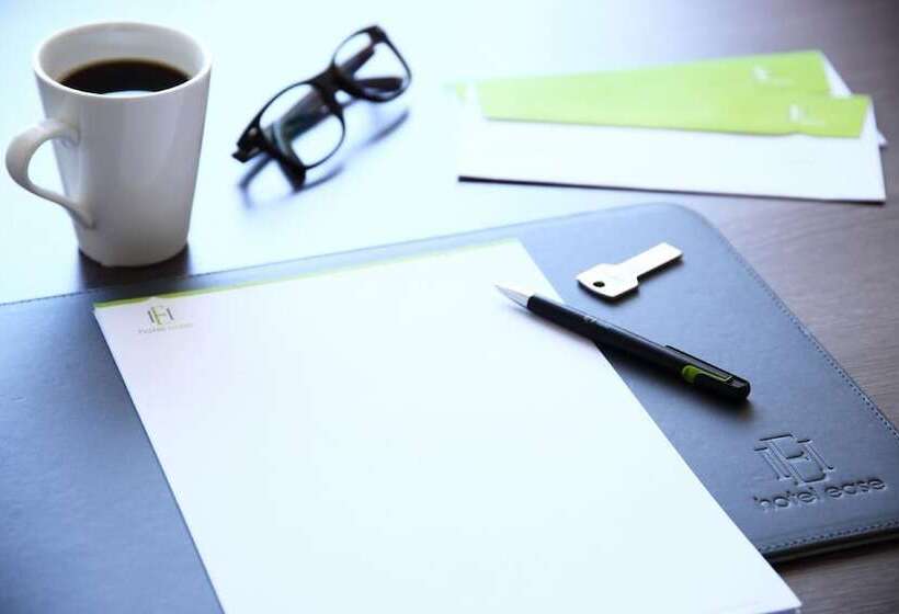 اتاق پرمیوم, Ease Tsuen Wan