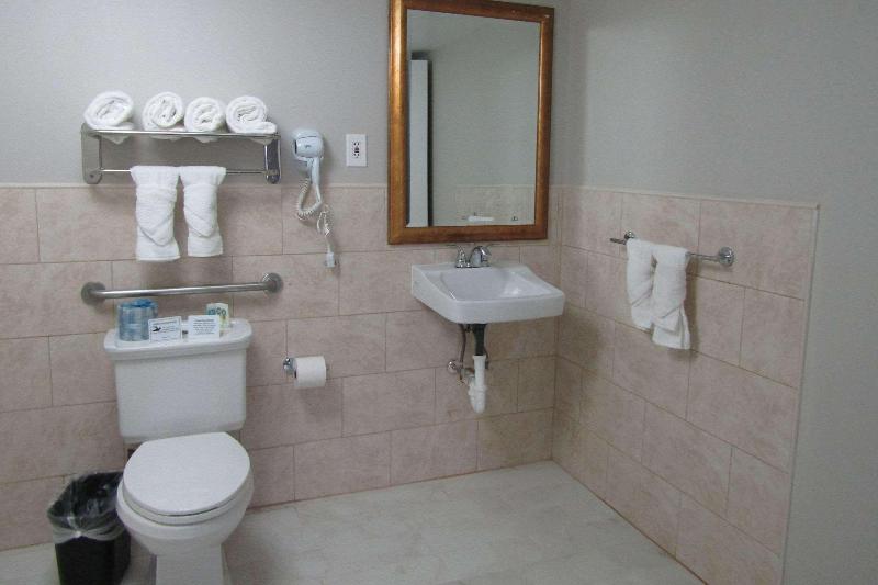 اتاق پرمیوم, Ease Tsuen Wan