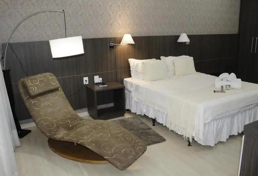 デラックススイート, Gontijo Inn