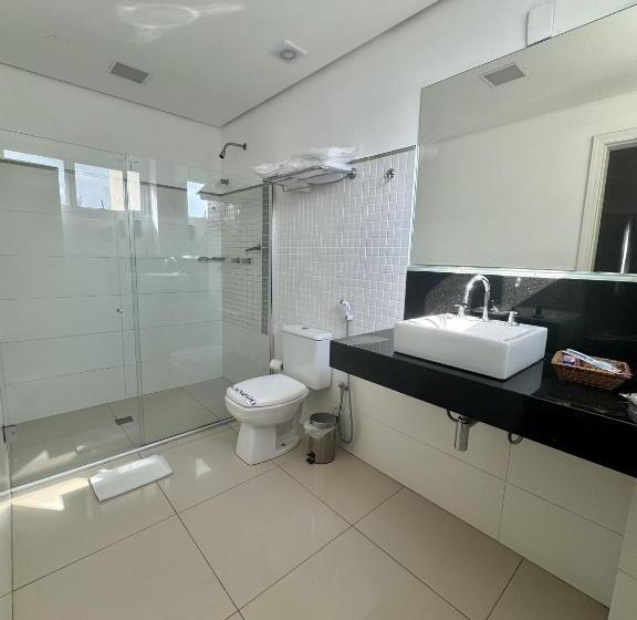 חדר דלוקס לארבעה, Gontijo Inn