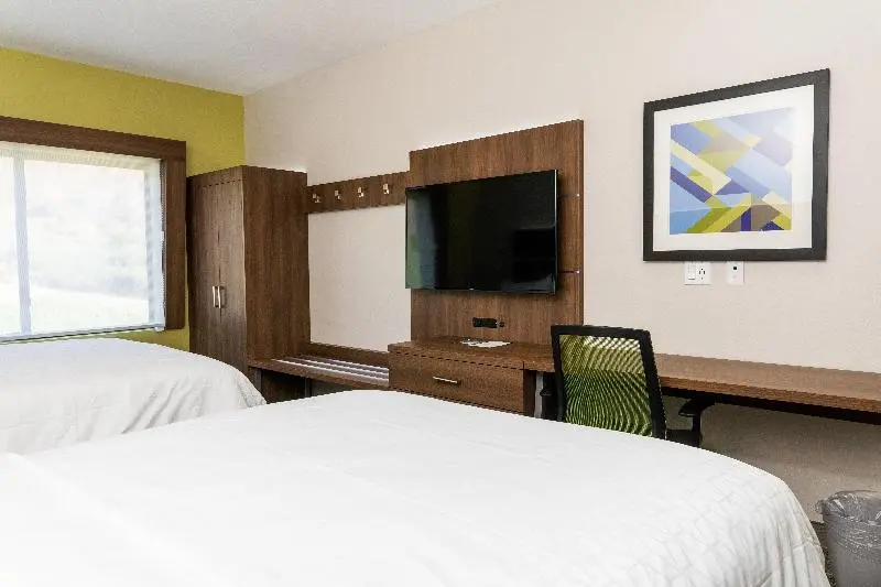 身障者適用クイーンサイズベッドルーム, Holiday Inn Express & Suites Lubbock Central   Univ Area, An Ihg