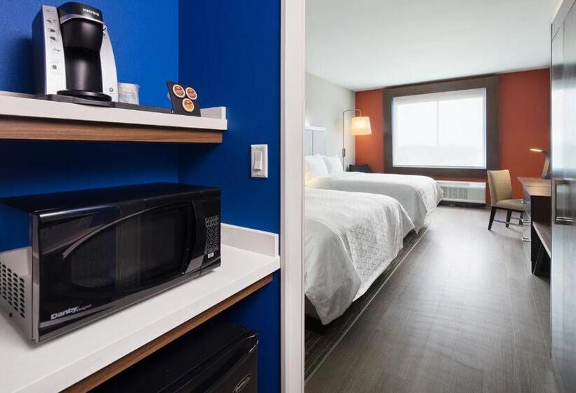 残疾人使用的带特大床的标准间, Holiday Inn Express & Suites Lubbock Central   Univ Area, An Ihg