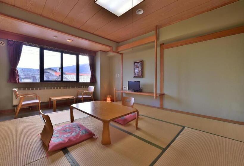 غرفة قياسية رباعية, Hosonokan