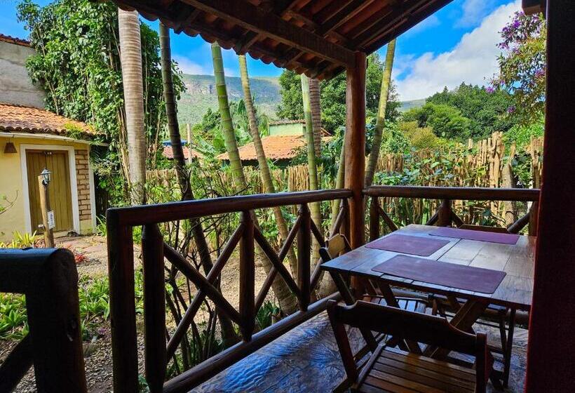 스탠다드 트리플 발코니 룸, Pousada E Hostel Pé No Mato