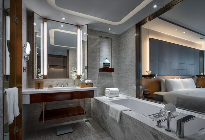 Superior Oda, Primus Hotel Shanghai Hongqiao