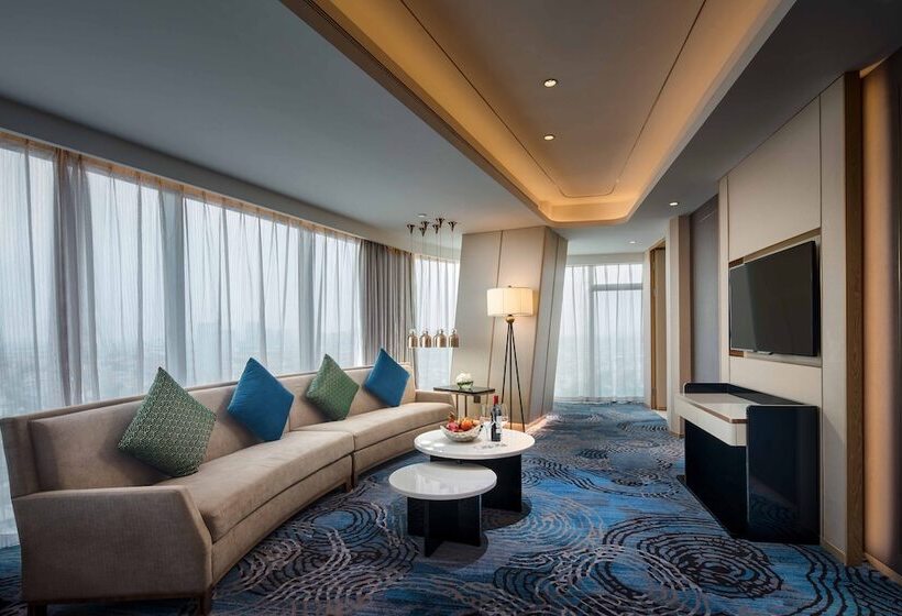 سوییت سوپریور, Primus Hotel Shanghai Hongqiao