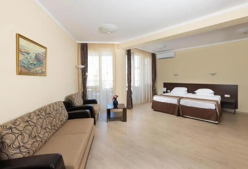 Perhejuniorsviitti, Rome Palace Deluxe All Inclusive Premium