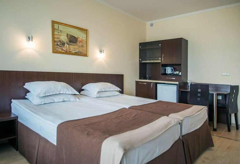 جناح جونيور, Rome Palace Deluxe All Inclusive Premium