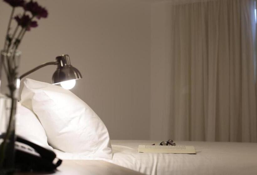 Номер Стандарт Адаптированный для Инвалидов, Unit Santa Rosa