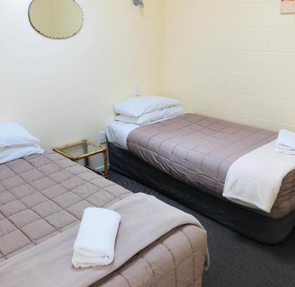 Семейный Номер, Waiheke Island Motel