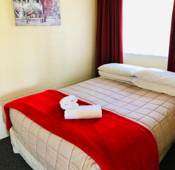 Семейный Номер, Waiheke Island Motel