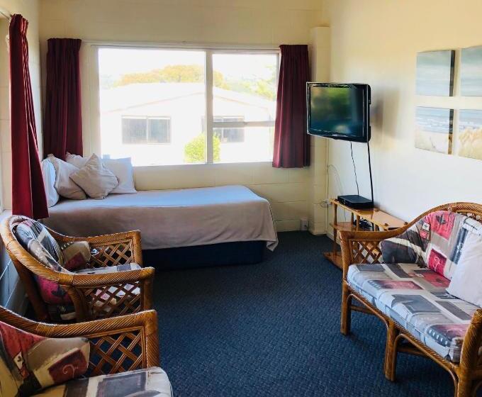 Семейный Номер, Waiheke Island Motel