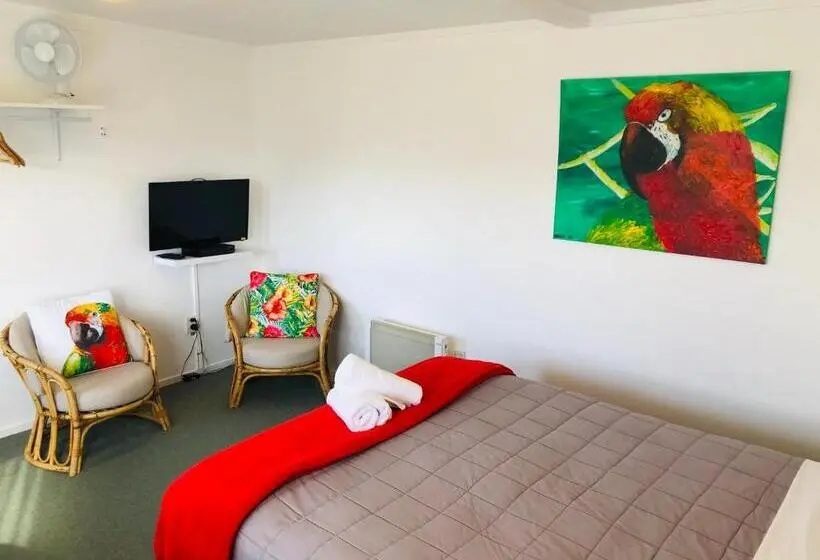 Perhebungalow, Waiheke Island Motel
