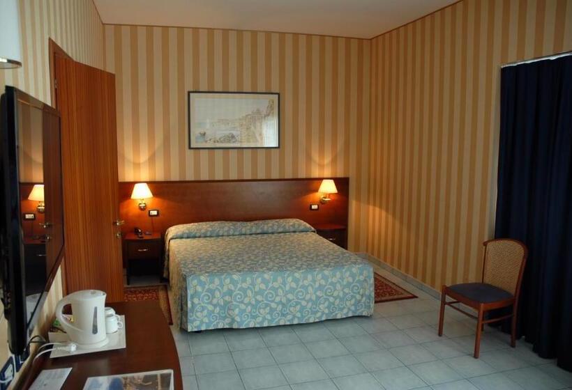 スイート, Grand Hotel L Approdo