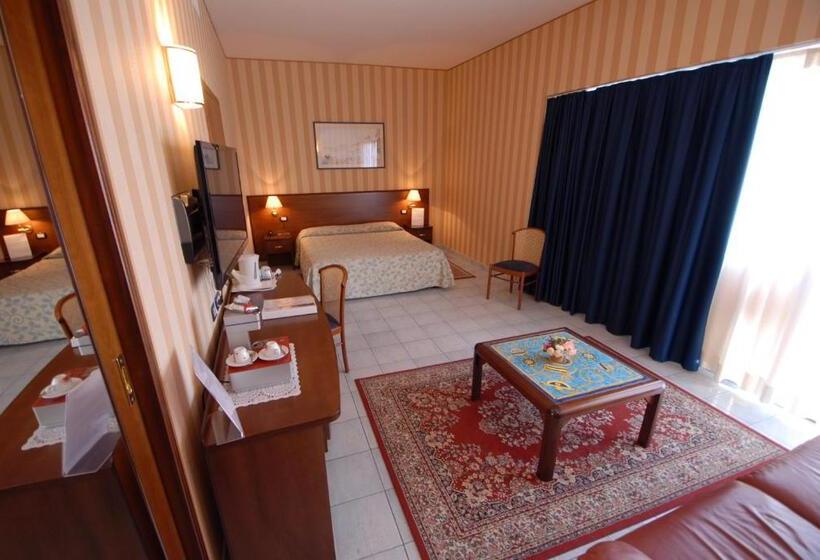 Люкс, Grand Hotel L Approdo