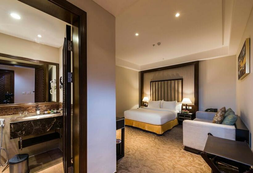 غرفة قياسية, Boudl Mahayel Aseer