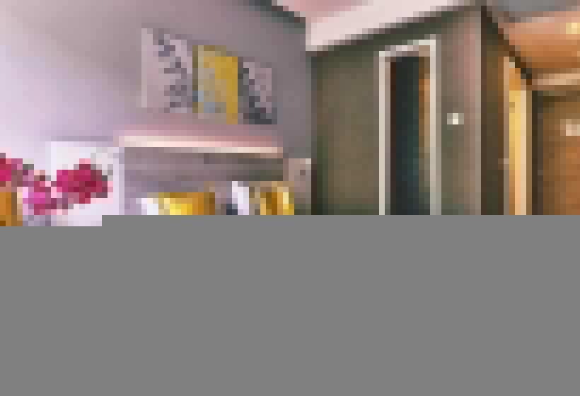 اتاق استاندارد با چشم‌انداز کوهستان, Carine Hotel Park