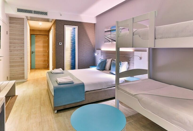 اتاق خانوادگی, Carine Hotel Park