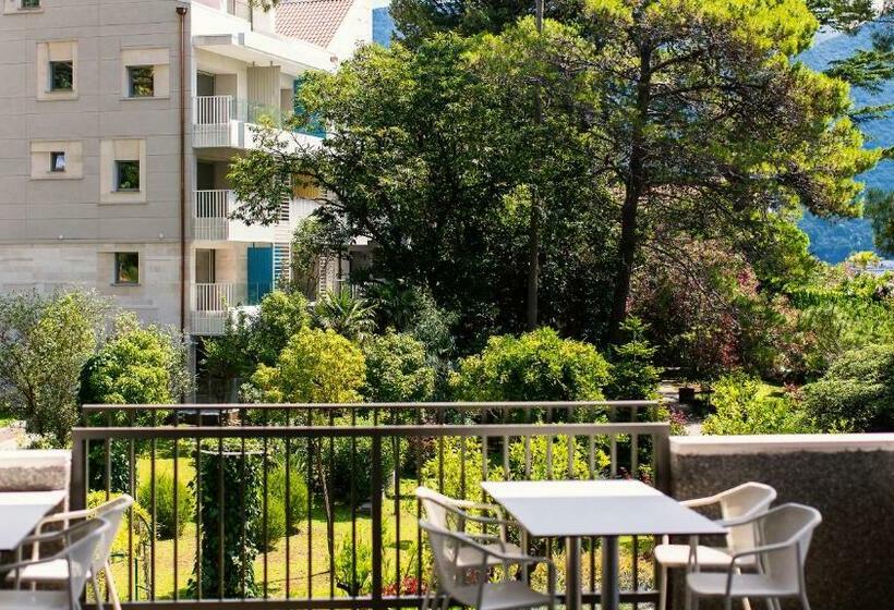 استودیو استاندارد با بالکن, Carine Hotel Park