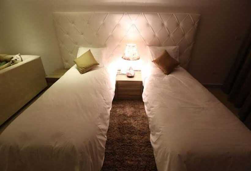 اتاق استاندارد, Delora Hotel And Suites