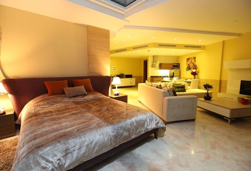 استودیوی استاندارد, Delora Hotel And Suites