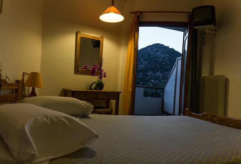 غرفة قياسية, Neos Omalos