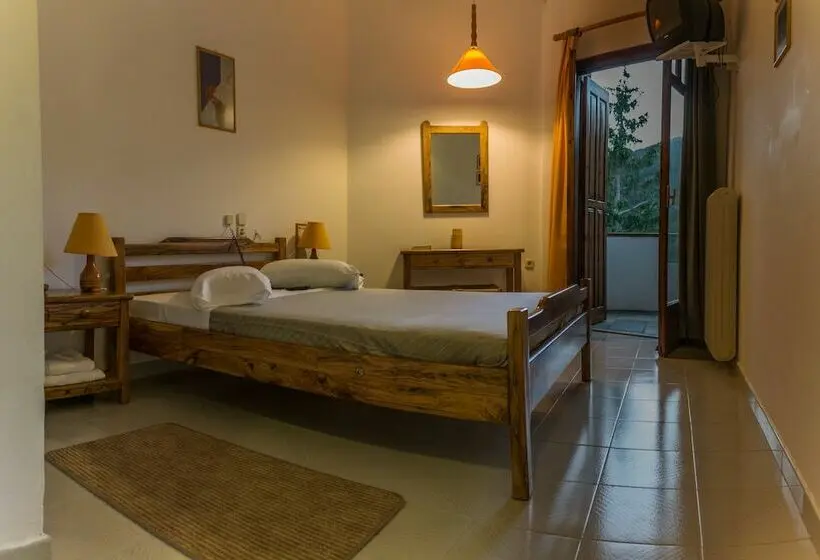 Chambre Standard, Neos Omalos