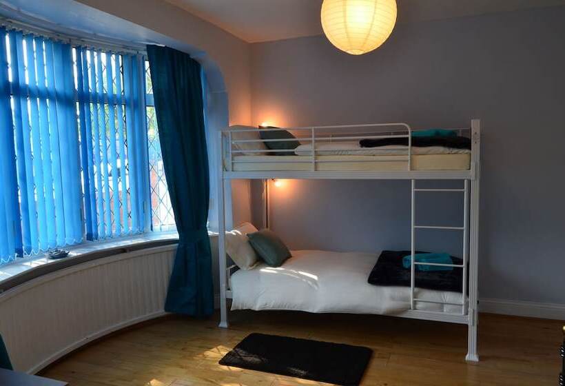 Quarto Triplo Comfort, Old Trafford Guest House
