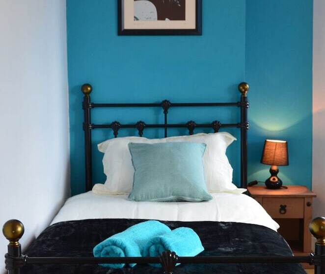 غرفة كومفورت ثلاثية, Old Trafford Guest House